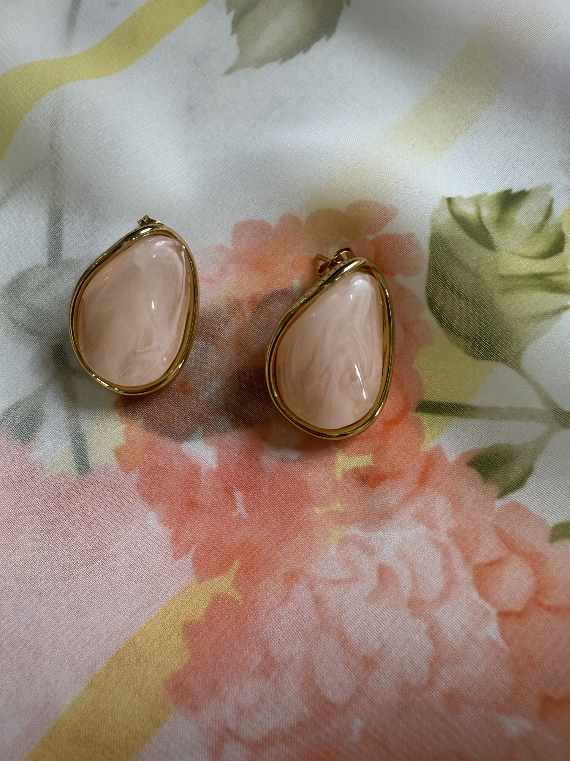 Peachy Stone _ Gold Earrings - Image 2