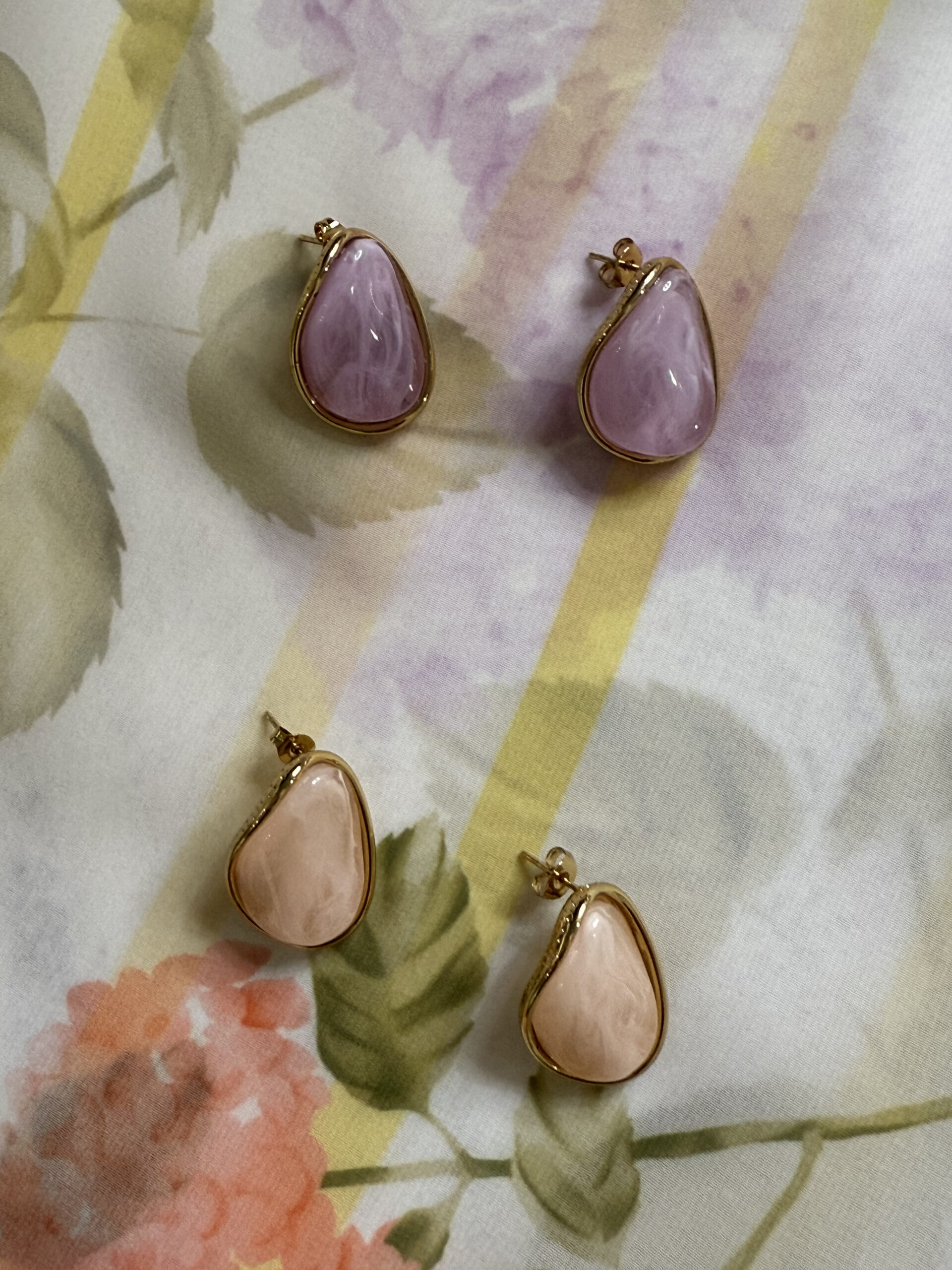 Peachy Stone _ Gold Earrings - Image 4