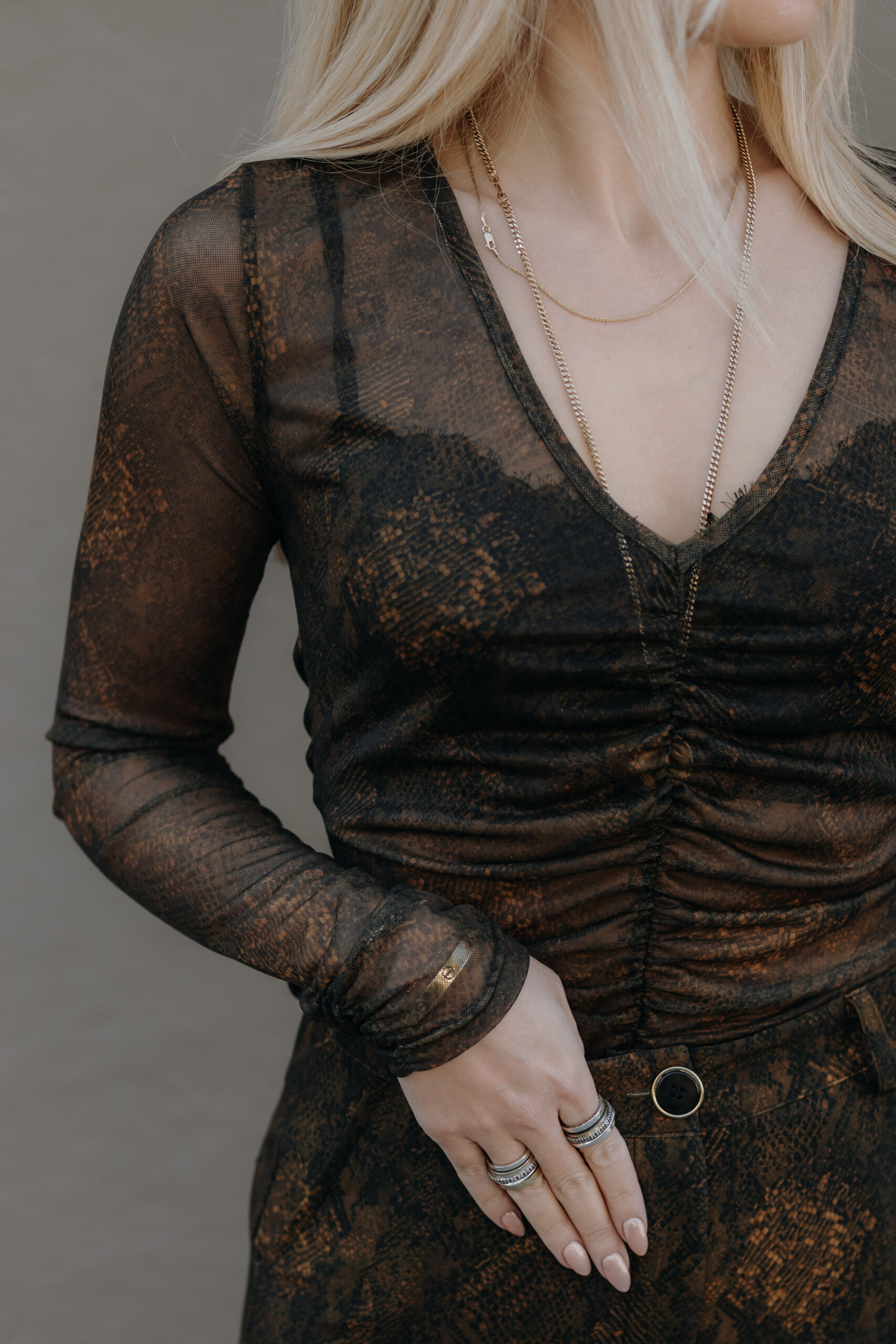 Mesh Brown Pitho Top - Image 5