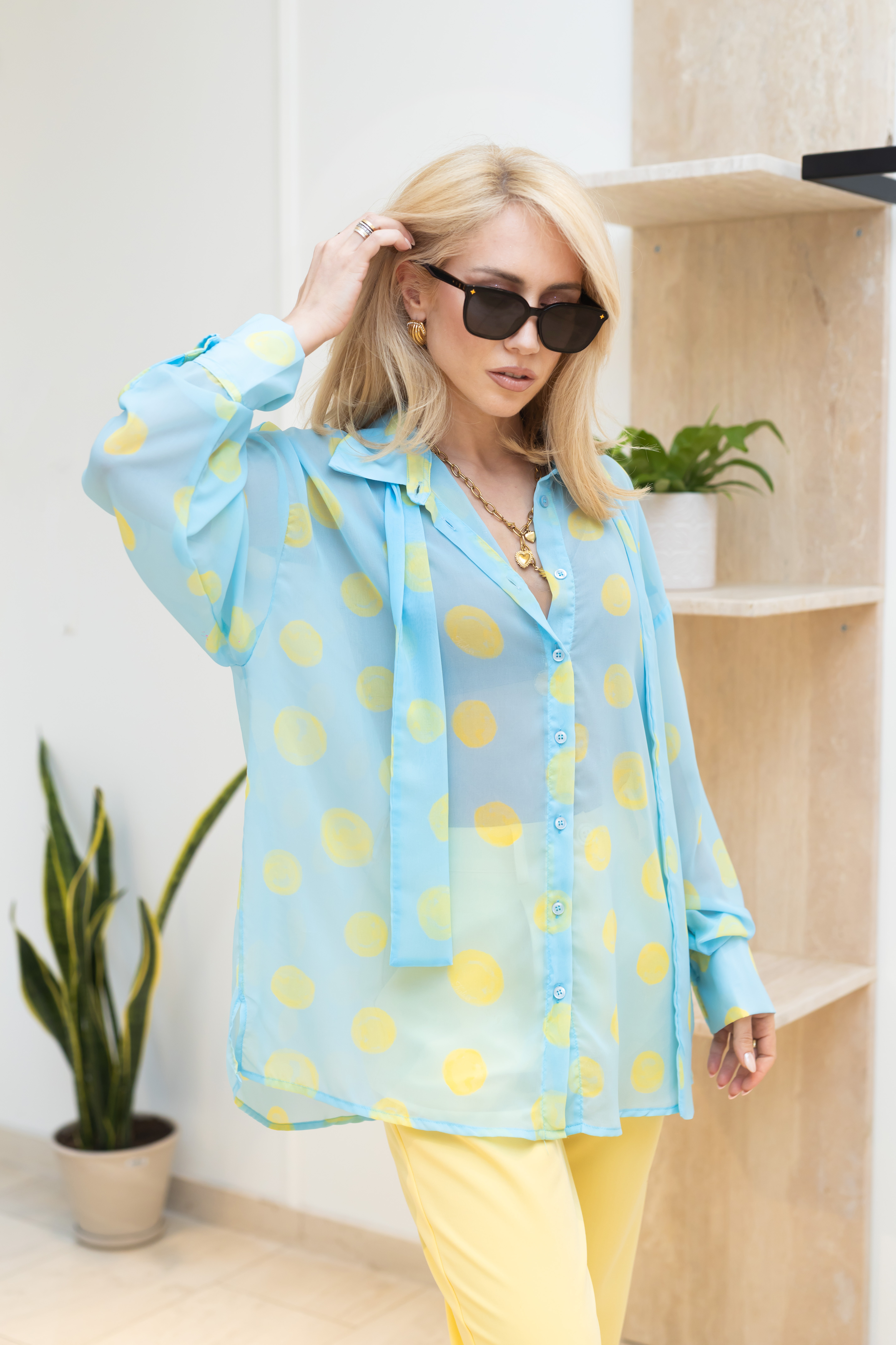 Sky Butter Dots Onesize Shirt - Image 5